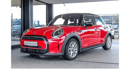 Chili red Gebraucht 2021 Mini Cooper Kleinwagen | 21.980 € (Fairer Preis)