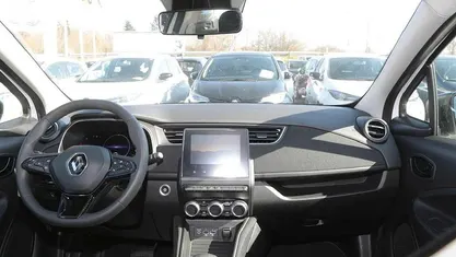 Gebraucht Renault Zoe Life 50 kW (69 PS) 2021 Weiß Kleinwagen