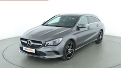 Grau Gebraucht 2019 Mercedes CLA200 Shooting Brake Urban Kombi | 20.880 € (Guter Preis)