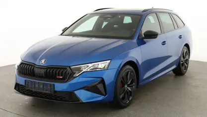 Neu Skoda Octavia RS 265 PS (194 kW) 2026 Race blau metallic Kombi