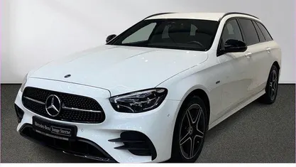 Gebraucht 2021 Mercedes E300 AMG Limousine | 33.789 € (Fairer Preis)