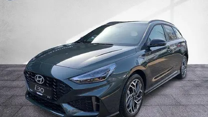 Neu Hyundai i30 N Line 150 PS (110 kW) 2026 Cypress green / mic Kombi