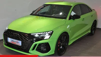 Gebraucht Audi RS3 Ambiente 400 PS (294 kW) 2022 Grün Limousine