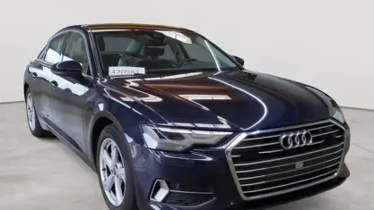 Gebraucht Audi A6 Sport 204 PS (150 kW) 2022 Firmamentblau metallic Limousine