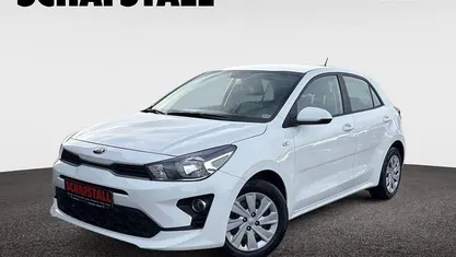 Weiss (clear white) Gebraucht 2020 Kia Rio Edition 7 Limousine | 10.979 € (Fairer Preis)