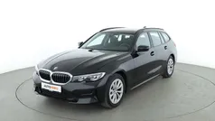 Schwarz Gebraucht 2021 BMW 320 Advantage Kombi | 26.750 € (Fairer Preis)