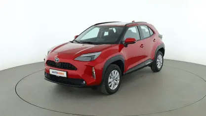 Gebraucht Toyota Yaris Cross Comfort 2025 Rot SUV