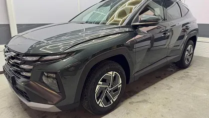 Cypress green t2p Neu 2025 Hyundai Tucson Style SUV | 29.590 € (Guter Preis)
