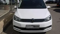 Pure white Gebraucht 2023 VW Touran Comfortline Van / Kleinbus | 29.980 € (Fairer Preis)