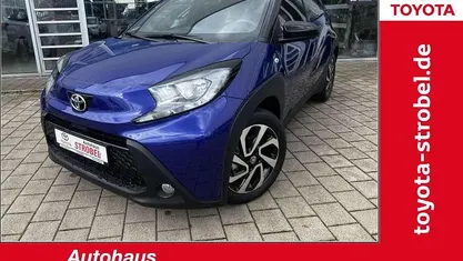 Juniper blue metallic/dach mys Neu 2025 Toyota Aygo X SUV | 18.780 € (Fairer Preis)