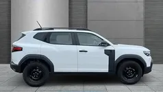 Gebraucht 2025 Dacia Duster Essentiel SUV | 21.490 € (Guter Preis)