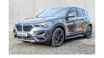 Grau Gebraucht 2022 BMW X1 Advantage SUV | 26.490 € (Fairer Preis)