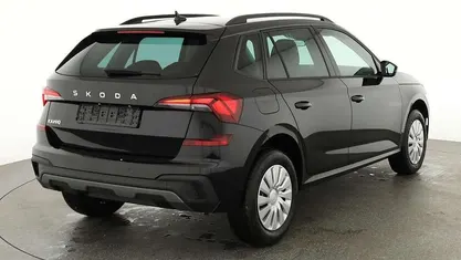 Gebraucht 2025 Skoda Kamiq Selection SUV | 27.395 € (Guter Preis)