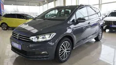 Delfingrau metallic Neu 2024 VW Touran Van / Kleinbus | 35.910 € (Superpreis)