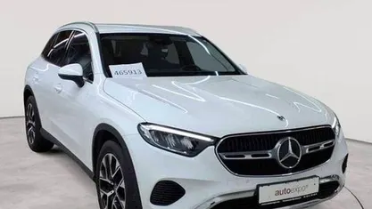 Gebraucht Mercedes GLC220 Advanced 197 PS (144 kW) 2023 Polarweiß SUV