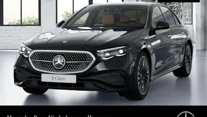 Schwarz Gebraucht 2025 Mercedes E200 AMG line Limousine | 63.900 € (Fairer Preis)