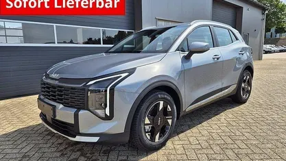 Neu Kia Sportage Vision 150 PS (110 kW) 2025 Lunarsilber metallic SUV