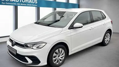 Weiß Gebraucht 2023 VW Polo Life Kleinwagen | 15.730 € (Guter Preis)