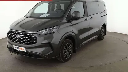 Gebraucht Ford Tourneo Titanium 150 PS (110 kW) 2025 Grau Van / Kleinbus