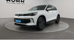 Pure white Gebraucht 2024 VW Tiguan Life SUV | 37.320 € (Fairer Preis)