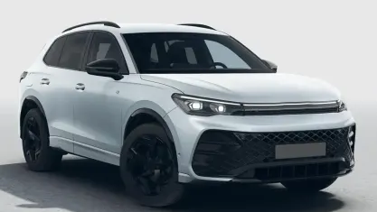 Neu VW Tiguan R-line 150 PS (110 kW) 2026 Oyster silver metallic SUV