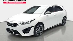 Weiß Neu 2025 Kia Ceed GT GT-Line Limousine | 28.990 € (Guter Preis)