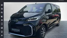 Graphitschwarz (schwarz) Gebraucht 2024 Toyota Proace Verso Kombi | 44.480 € (Fairer Preis)