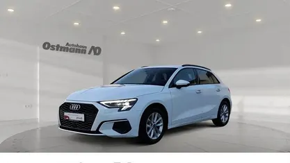 Weiß Gebraucht 2023 Audi A3 S-Line Limousine | 27.040 € (Fairer Preis)