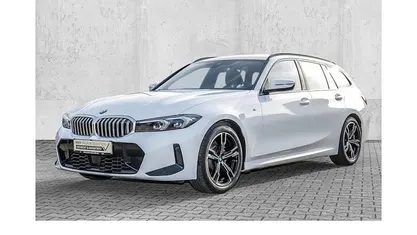 Gebraucht BMW 318 Comfort Edition 156 PS (114 kW) 2025 Kombi