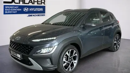 Używany Hyundai Kona Advantage 120 KM (88 kW) 2021 Szary SUV