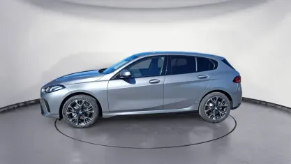 Neu BMW 120 M Sport 170 PS (125 kW) 2026 Grau Kleinwagen