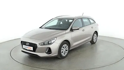 Beige Gebraucht 2017 Hyundai i30 Kombi | 11.990 € (Fairer Preis)