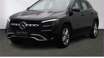Gebraucht Mercedes GLA200 163 PS (119 kW) 2024 Schwarz SUV