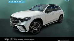 Manufaktur diamantweiß bright Gebraucht 2023 Mercedes GLC300 AMG SUV | 60.460 € (Fairer Preis)
