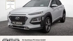 Weiss / chalk white (metallic) Gebraucht 2020 Hyundai Kona Premium SUV | 16.990 € (Fairer Preis)
