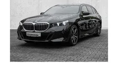 Schwarz Gebraucht 2024 BMW 520 M Sport Kombi | 54.380 € (Superpreis)
