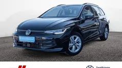 Grenadillschwarz Gebraucht 2024 VW Golf VIII Life Kombi | 29.480 € (Fairer Preis)