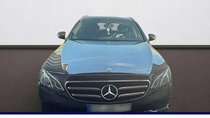 Gebraucht Mercedes E200 Avantgarde 160 PS (117 kW) 2020 Obsidianschwarz Limousine