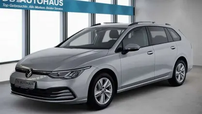 Gebraucht VW Golf VIII Life 110 PS (80 kW) 2024 Silber Kombi