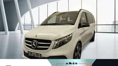 Gebraucht 2023 Mercedes V220 Van / Kleinbus | 45.950 € (Fairer Preis)