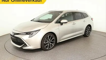 Gebraucht Toyota Corolla Lounge 184 PS (135 kW) 2020 Silber Limousine