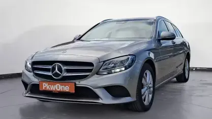 Gebraucht Mercedes C220 Avantgarde 194 PS (142 kW) 2019 Silber Limousine