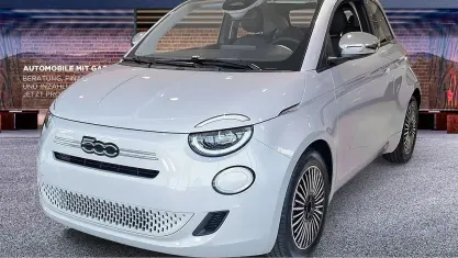 Neu Fiat 500 Dolcevita 156 PS (114 kW) 2026 Blau Cabrio