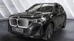 Black sapphire Neu 2025 BMW iX1 M Sport SUV | 58.590 € (Fairer Preis)
