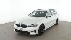 Weiß Gebraucht 2021 BMW 320 Sport Line Kombi | 26.360 € (Fairer Preis)