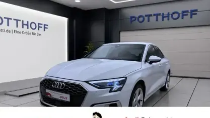 Gebraucht Audi A3 Advanced 116 PS (85 kW) 2024 Gletscherweiß metallic Limousine