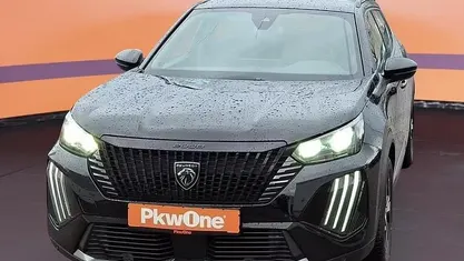 Gebraucht Peugeot 2008 Allure 131 PS (96 kW) 2024 Schwarz SUV