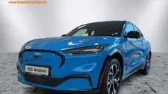 Atollblau metallic (blau) blau Neu 2024 Ford Mustang Mach-E SUV | 53.750 € (Guter Preis)