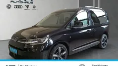 Deep black perleffekt Gebraucht 2023 VW Caddy Style Van / Kleinbus | 35.266 € (Fairer Preis)