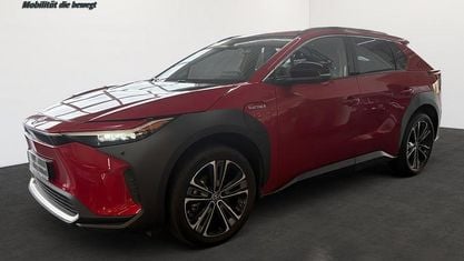 Usata Toyota bZ4X Basis 150 kW (204 CV) 2023 Rosso SUV
